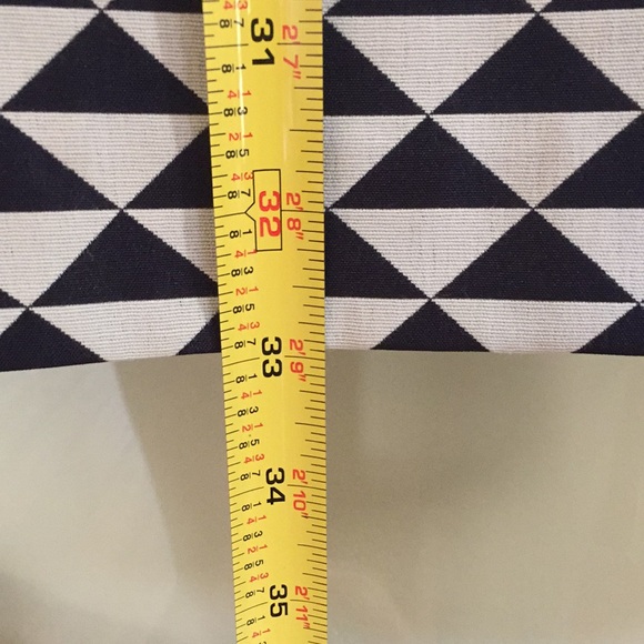 Black and white geometric patterned dress - Picture 7 of 9